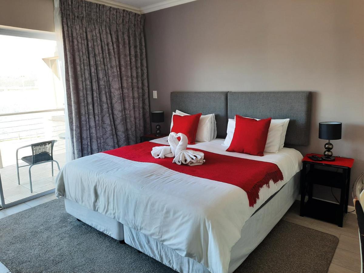 Phoenix Lodge And Waterside Accommodation Knysna Extérieur photo