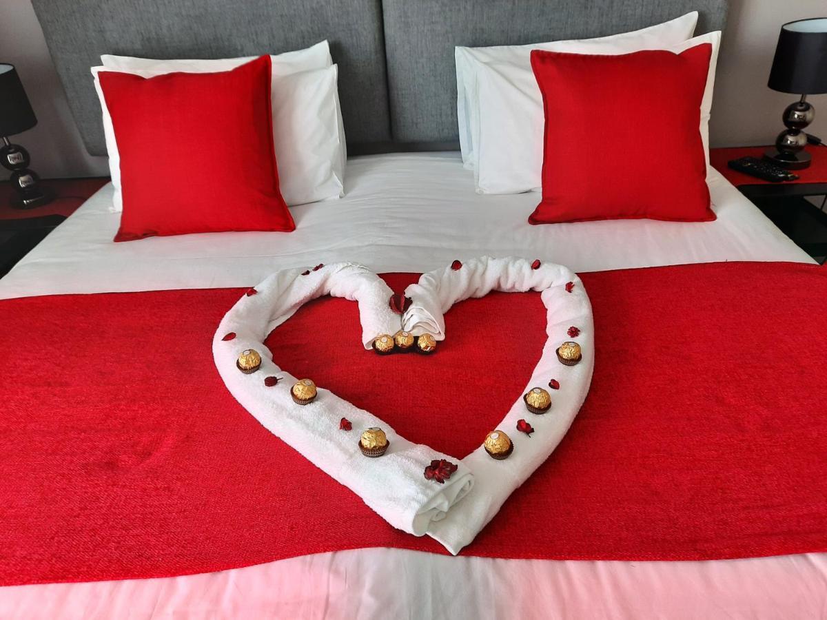 Phoenix Lodge And Waterside Accommodation Knysna Extérieur photo