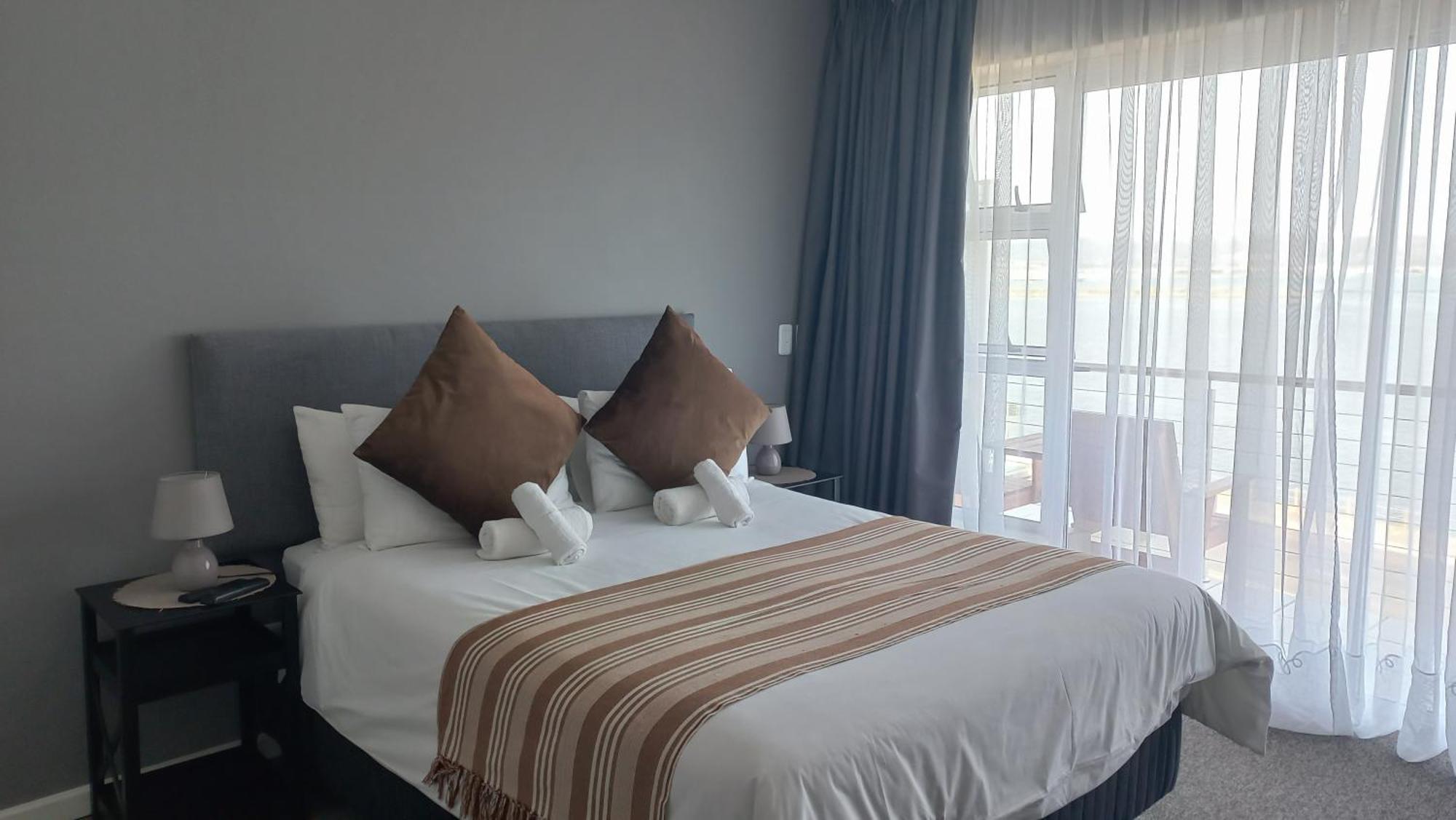 Phoenix Lodge And Waterside Accommodation Knysna Extérieur photo