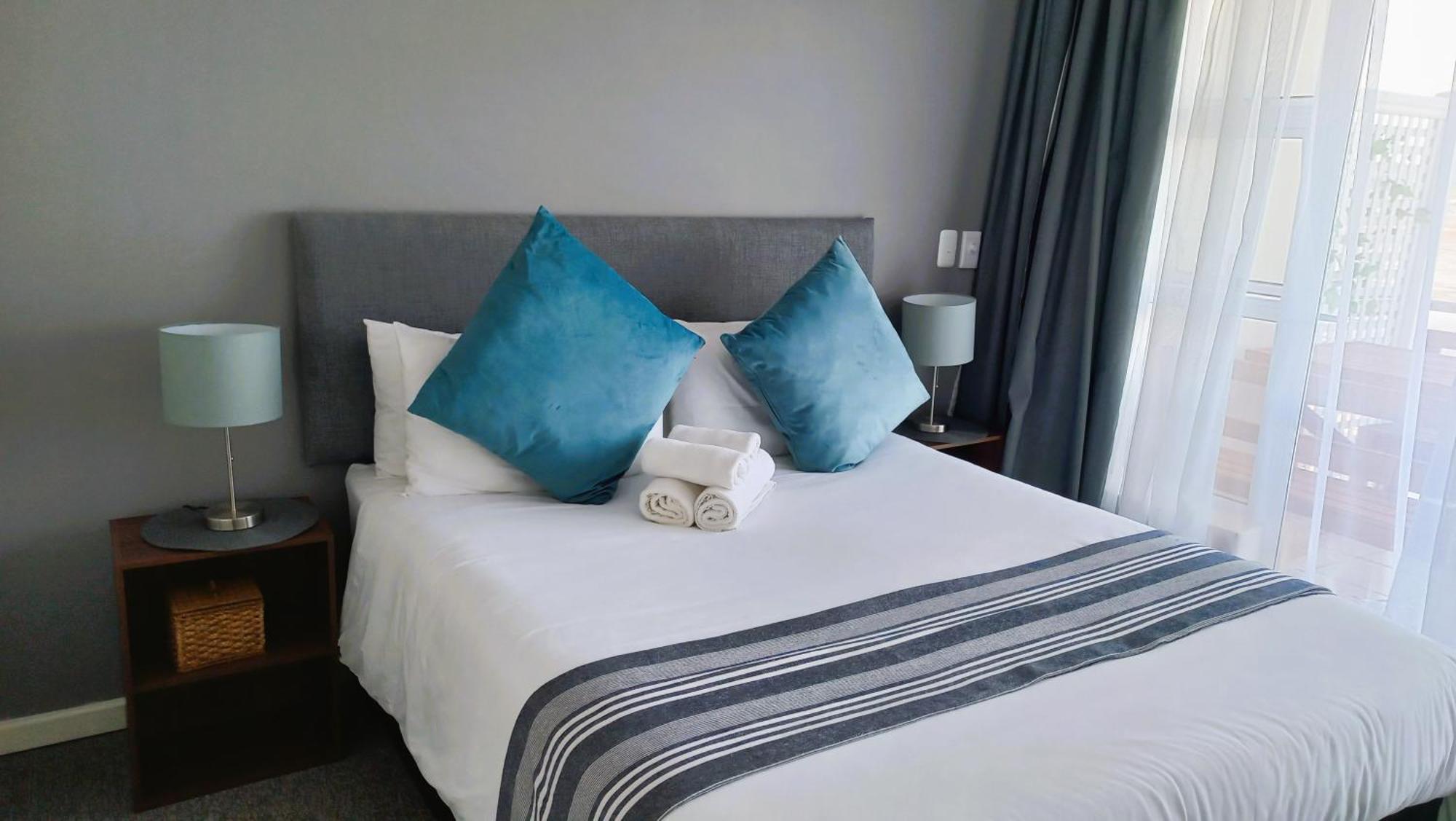 Phoenix Lodge And Waterside Accommodation Knysna Extérieur photo