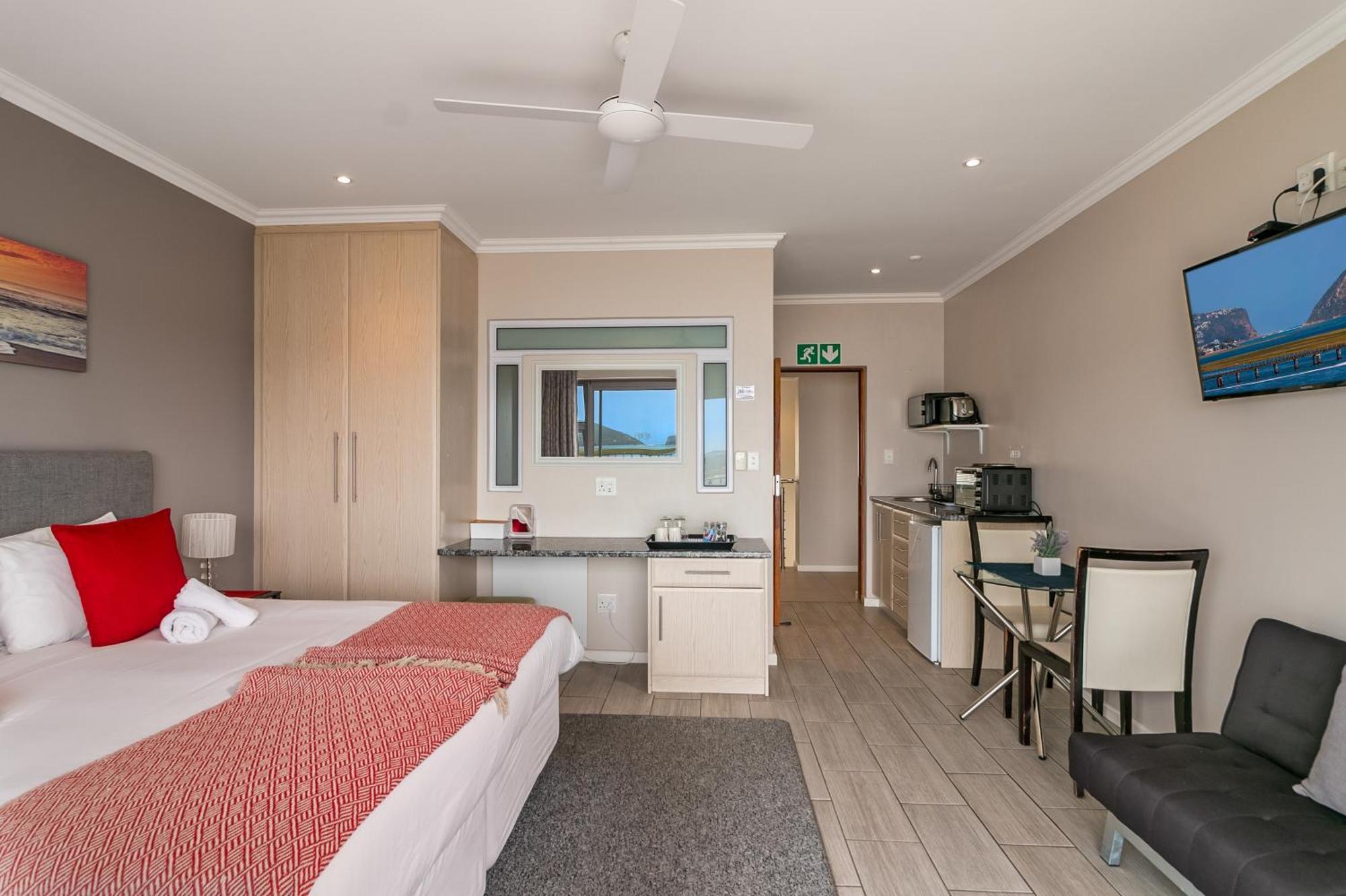 Phoenix Lodge And Waterside Accommodation Knysna Extérieur photo
