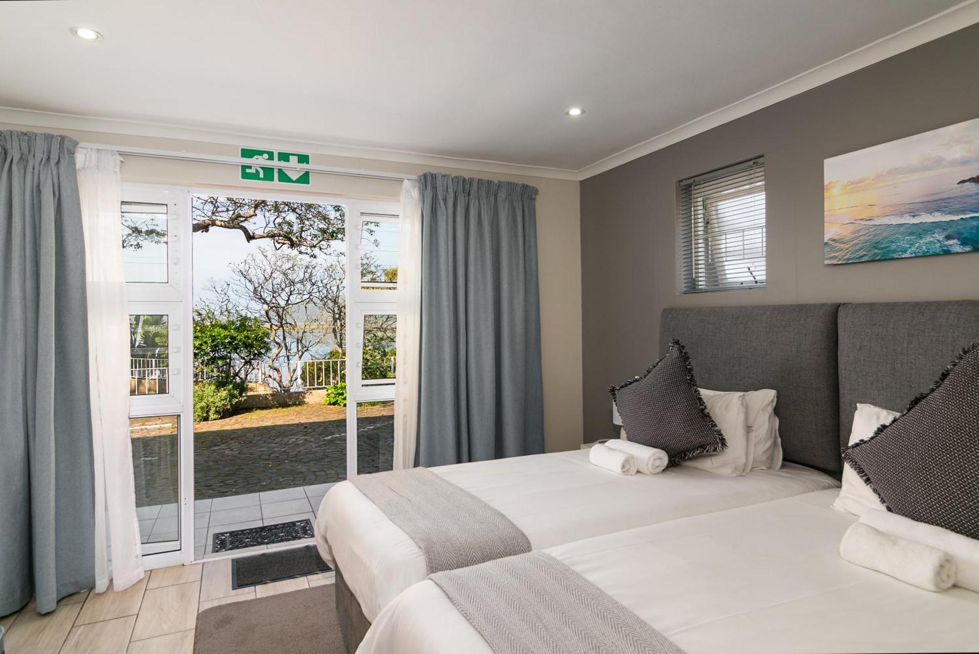 Phoenix Lodge And Waterside Accommodation Knysna Extérieur photo